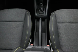 Škoda Fabia Skoda Fabia Combi 1.0 TSI Business Edition | Navigatie | Climate control | - afbeelding nr 28