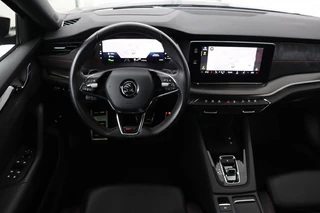 Škoda Octavia Skoda Octavia 1.4 TSI RS iV PHEV | Head-Up |  Stoel & stuurverwarming | Adaptive cruise | Standkachel | Matrix LED | Massage | Alcantara | Camera | Carplay | Memory | Canton Sound | Virtual Cockpit | Side Assist - afbeelding nr 3