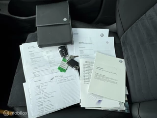 Volkswagen Passat Volkswagen Passat Variant 1.4 TSI Highline Business R, Trekhaak, Panodak, apk 10.2025 - afbeelding nr 20