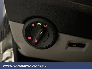 Volkswagen Transporter Volkswagen Transporter 2.0 TDI L2H1 Euro6 Airco | Navigatie | Cruisecontrol | Trekhaak | Leder stuurwiel Parkeersensoren - afbeelding nr 16