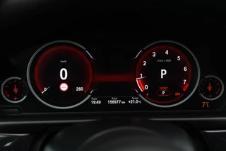 BMW 5 Serie BMW 5-serie Touring 528xi xDrive M Sport / HUD / 2x MEMORY / 360 / H&K / KEYLESS / NAP - afbeelding nr 7