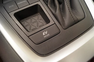 Toyota RAV4 Toyota RAV4 2.5 Hybrid Black Edition -PANO-ECC-LED-TREKHAAK- - afbeelding nr 23