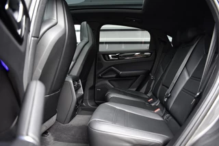 Porsche Cayenne Porsche Cayenne Coupé (8-7 beschikbaar) 3.0 E-Hybrid 462pk Sport Design | Panoramadak | 22'' Velgen | ACC | Head-Up | Bose | Sportchrono | Leder Dashbord | - afbeelding nr 8