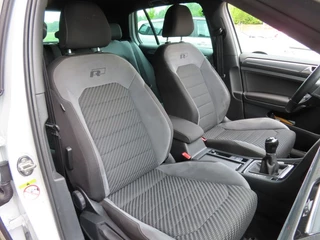 Volkswagen Golf Volkswagen Golf 1.5 TSI R-Line Ecc Navi Adapt Cruise 2x Pdc 2017 - afbeelding nr 30