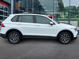 Volkswagen Tiguan Volkswagen Tiguan 1.4 TSI DSG LIFE E-HYBRID PANO-DAK/CAMERA/LEDER/MEMORY/NAVI/ACC/CARPLAY/STOELVERW - afbeelding nr 4