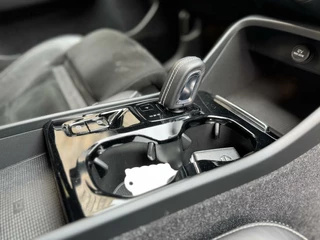 Volvo XC40 Volvo XC40 1.5 T5 Twin Engine R-Design Automaat | Achteruitrijcamera | LED verlichting | Trekhaak uitklapbaar | Stoelverwarming | Climate control | Cruise control adaptief | Dode hoek detectie | Getint glas | Parkeersensoren voor en achter - afbeelding nr 54