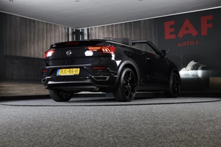 Volkswagen T-Roc Volkswagen T-Roc Cabrio 1.5 TSI R-Line / AUT / Acc / Digital Cockpit / Lane Assist / Dode Hoek / Leder / Camera / Navi / 20 Inch - afbeelding nr 38
