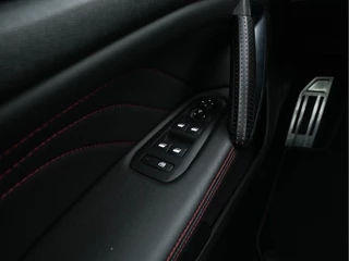 Peugeot 308 Peugeot 308 1.5 BlueHDi Blue Lease GT-Line Aut. *PANO | LEATHER-MICROFIBRE | FULL-LED | DENON-AUDIO | SPORT-SEATS | NAVI-FULLMAP | KEYLESS | DAB | SHIFT-PADDLES | LANE-ASSIST | CAMERA | ECC | CARPLAY | PDC | 17''ALU* - afbeelding nr 22