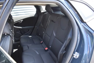 Volvo V40 Volvo V40 2.0 D2 NORDIC+ / P.CAM. / STOEL+VOORRUIT VERW. / STANDKACHEL - afbeelding nr 5