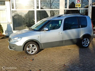 Škoda Roomster Skoda Roomster 1.2 TSI Drive Ruime auto voor veel rijplezier - afbeelding nr 2