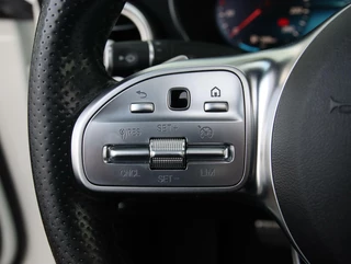 Mercedes-Benz C-Klasse Mercedes C-klasse 180 Business Solution AMG Plus Upgrade Edition | Panoramadak | Night pakket | Apple Carplay | dodehoekdetectie | - afbeelding nr 13