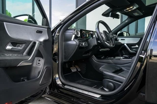Mercedes-Benz A-Klasse Mercedes A-klasse 250 e AMG Line PANO / TREKHAAK / CAMERA - afbeelding nr 10