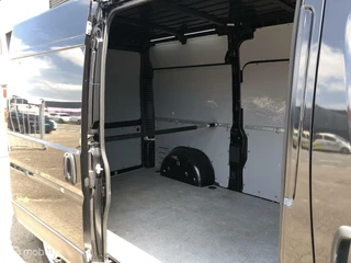 Peugeot Boxer Peugeot Boxer Bestel 330 2.2 BlueHDi 140 L2H2 Premium - afbeelding nr 25