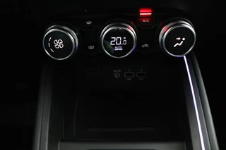 Renault Clio Renault Clio 1.0 TCe Intens | Camera | Navi | Climate | BOSE - afbeelding nr 9