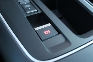 Citroën C5 Aircross Citroen C5 Aircross 1.2 130PK AUTOMAAT | NAVIGATIE BY APPLE CARPLAY/ANDROID AUTO | ACHTERUITRIJ CAMERA | KEYLESS ENTRY/START | LED KOPLAMPEN | CRUISE CONTROL | CLIMATE CONTROL | DAB+ RADIO | ALL SEASON BANDEN | 18