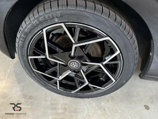 Volkswagen up! Volkswagen Move Up! BMT | Airco | Cruise | Navi Maps&More | Tel. | 16