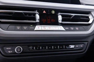 BMW 1 Serie BMW 1 Serie 116 i Executive Edition Automaat | Full LED | CARPLAY | ECC | CAMERA - afbeelding nr 12