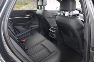 Audi e-tron Audi e-tron Sportback 55 quattro S Line | Geen import | Schuifdak | B&O | Camera | Com - afbeelding nr 22