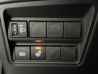 Toyota Yaris Toyota Yaris 1.5 Hybrid 115 Business | Parkeersensoren voor + achter | Stuurverwarming | Stoelverwarming - afbeelding nr 27