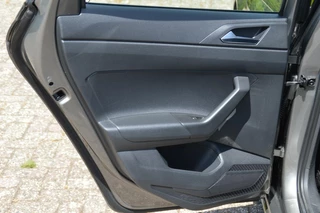 Volkswagen Polo Volkswagen Polo 1.0 TSI 95 pk Comfortline Business navi/pdc - afbeelding nr 69