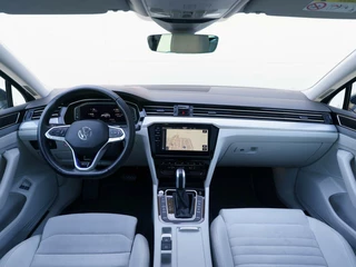 Volkswagen Passat Volkswagen Passat Variant 1.4 TSI PHEV 218pk GTE Highline | Leder | Panoramadak | 360 Camera | Virtual cockpit - afbeelding nr 12