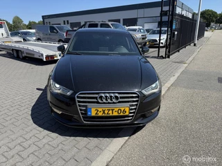 Audi A3 Audi A3 Limousine 1.6 TDI ultra Attraction Pro Line - afbeelding nr 1