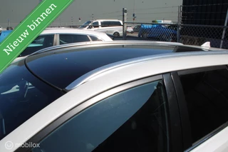 Toyota Auris Toyota Auris 1.8 Hybrid Comfort/Led/Navi/Bt/Parkass./Pano/ - afbeelding nr 2