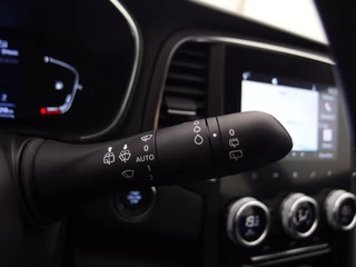 Renault Mégane Estate CAMERA / KEYLESS / FULL LED / CARPLAY / DAB+ / NAVI / CLIMA / PDC / NL-AUTO - afbeelding nr 35