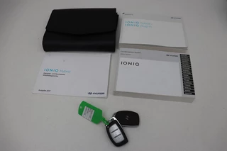 Hyundai IONIQ Hyundai IONIQ 1.6 GDI PHEV | Stoel & stuurverwarming |  Adaptive cruise | Full LED | Camera | Carplay | Navigatie | Keyless | Climate control - afbeelding nr 15