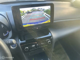 Toyota Yaris Cross Toyota Yaris Cross 1.5 Hybrid Explore ACHTERUITRIJ CAMERA CARPLAY NAVIGATIE STUUR/STOELVERWARMING KEURIGE AUTO!! - afbeelding nr 18