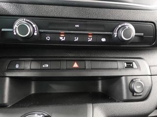Opel Vivaro Opel Vivaro 2.0 CDTI 145 pk Automaat L2H1 Edition 3-zits Airco Navigatie Bluetooth Cruise Control Trekhaak - afbeelding nr 20