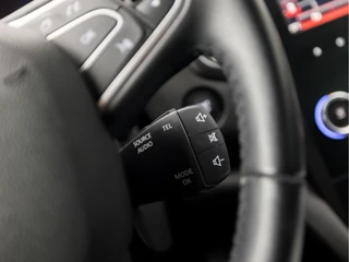 Renault Mégane Estate Automaat (APPLE CARPLAY, NAVIGATIE, DIGITAL COCKPIT, CAMERA, GETINT GLAS, SPORTSTOELEN, STOELVERWARMING, KEYLESS, PARKEERSENSOREN, NIEUWSTAAT) - afbeelding nr 25