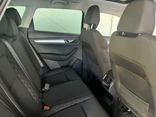Škoda Karoq Skoda Karoq 1.0 TSI Ambition Business,Pano-dak,T-haak,virtual dashbord - afbeelding nr 11