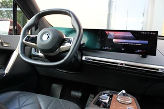 BMW iX BMW iX xDrive40 77kWh Sport pakket | Pano | Trekhaak | Massage - afbeelding nr 17