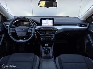 Ford Focus FORD FOCUS 1.0 ECOBOOST TREND EDITION/LED/CARPLAY/CRUISE/LANE ASSIST/16''LMV - afbeelding nr 13