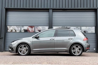 Volkswagen Golf Volkswagen Golf 1.4 TSI 2x R-Line /LED/PANODAK/VIRTUAL/KEYLESS/CARPLAY/CAMERA/ACC! - afbeelding nr 2