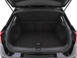 Volkswagen T-Roc Volkswagen T-Roc 1.5 TSI Sport-Plus-Pack Aut. *ADAPTIVE-CRUISE | FULL-LED | NAVI-FULLMAP | HEATED-COMFORTSEATS | DAB | CAMERA | TOWBAR | PRIVACY-GLASS | 17''ALU* - afbeelding nr 10