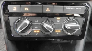 Volkswagen T-Cross Volkswagen T-Cross 1.0 TSI Life, airco CC, Pdc, stoelverw. lichtmet. velgen, Isofix - afbeelding nr 40