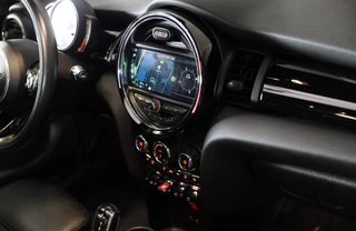 MINI Cooper Mini Mini 1.5 Cooper Chili / AUT / 5 Deurs / Open Panoramadak / Navi / Ecc / Elek Pakket / Led / Pdc / 17 Inch - afbeelding nr 17