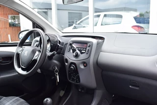 Peugeot 108 Peugeot 108 1.0 e-VTi Active | 5-Deurs | Airco | LED | NAP - afbeelding nr 10