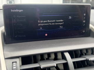 Lexus NX Panoramadak Navigatie Adaptive Cruise Control Leder Carplay Elek Stoelen + Verwarming Camera DAB Hybride Lage Kilometerstand - afbeelding nr 20