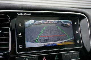 Mitsubishi Outlander Mitsubishi Outlander PHEV Intense+ AUTOMAAT SCHUIFDAK | ELEK.KLEP | CARPLAY | HAAK! - afbeelding nr 10