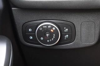Ford Focus Ford Focus Wagon 1.0 EcoBoost Trend Edition Business|1e Eigenaar|TREKHAAK|CAMERA|NAVI|CARPLAY|CRUISE - afbeelding nr 36