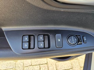 Kia Stonic Kia Stonic 1.0 T-GDi MHEV DynamicPlusLine - afbeelding nr 18