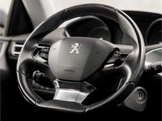 Peugeot 308 Peugeot 308 SW 1.2 PureTech Sport (PANORAMADAK, APPLE CARPLAY, GROOT NAVI, PARKEERSENSOREN, SPORTSTOELEN, GETINT GLAS, CRUISE, LANE ASSIST, NIEUWE APK, NIEUWSTAAT) - afbeelding nr 18