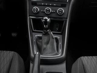 SEAT Leon | Navigatie & Apple Carplay/Android Auto | Parkeersensoren | Hoogteverstelling stoelen | Climate control | Donker getint glas | Cruise control - afbeelding nr 23