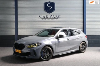 BMW 1 Serie M135i xDrive 306+PK M-PERFORMANCE/LED/VIRTUAL/SFEER/PANO/LEER+S.VERWARMING/LMV/CAM/CRUISE/ECC/12 MND GARANTIE!