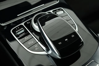 Mercedes-Benz C-Klasse Mercedes-Benz C-klasse 300e AMG Night | Head-Up | Adaptive cruise |  Stoelverwarming | 360 camera | Carplay | Keyless | Matrix LED | Trekhaak | Park Assist | Navigatie - afbeelding nr 23