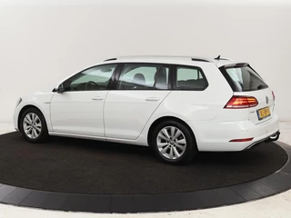Volkswagen Golf Volkswagen Golf 1.5 TSI Comfortline Business | Stoelverwarming |  Massage | Carplay | Navigatie | Adaptive cruise | Climate control | Parkeerhulp | Bluetooth - afbeelding nr 2