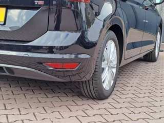 Volkswagen Touran | Automaat | Navi | Trekhaak | Stoel- en stuurverwarming | ACC | LED | - afbeelding nr 36